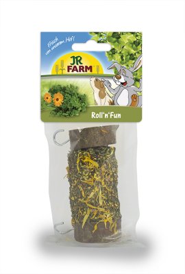 JR Farms Flora & Fauna kollektion byder på en bred vifte af produkter lavet af naturligt træ, herunder den populære JR farm spiselig træstamme til ophæng lækkerier. Dette produkt er perfekt til små kæledyr at tygge og nappe på.