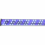 En blå Akvarie LUMAX LED lys til Akvastabils Move & Fusions Akvarier bar med ordet Lumax på.