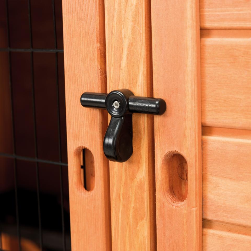 Kaninbur udendørs, rødbrun, med overdækket løbegård. 116 x 63 x 97 cm - Leveret gratis lige til døren