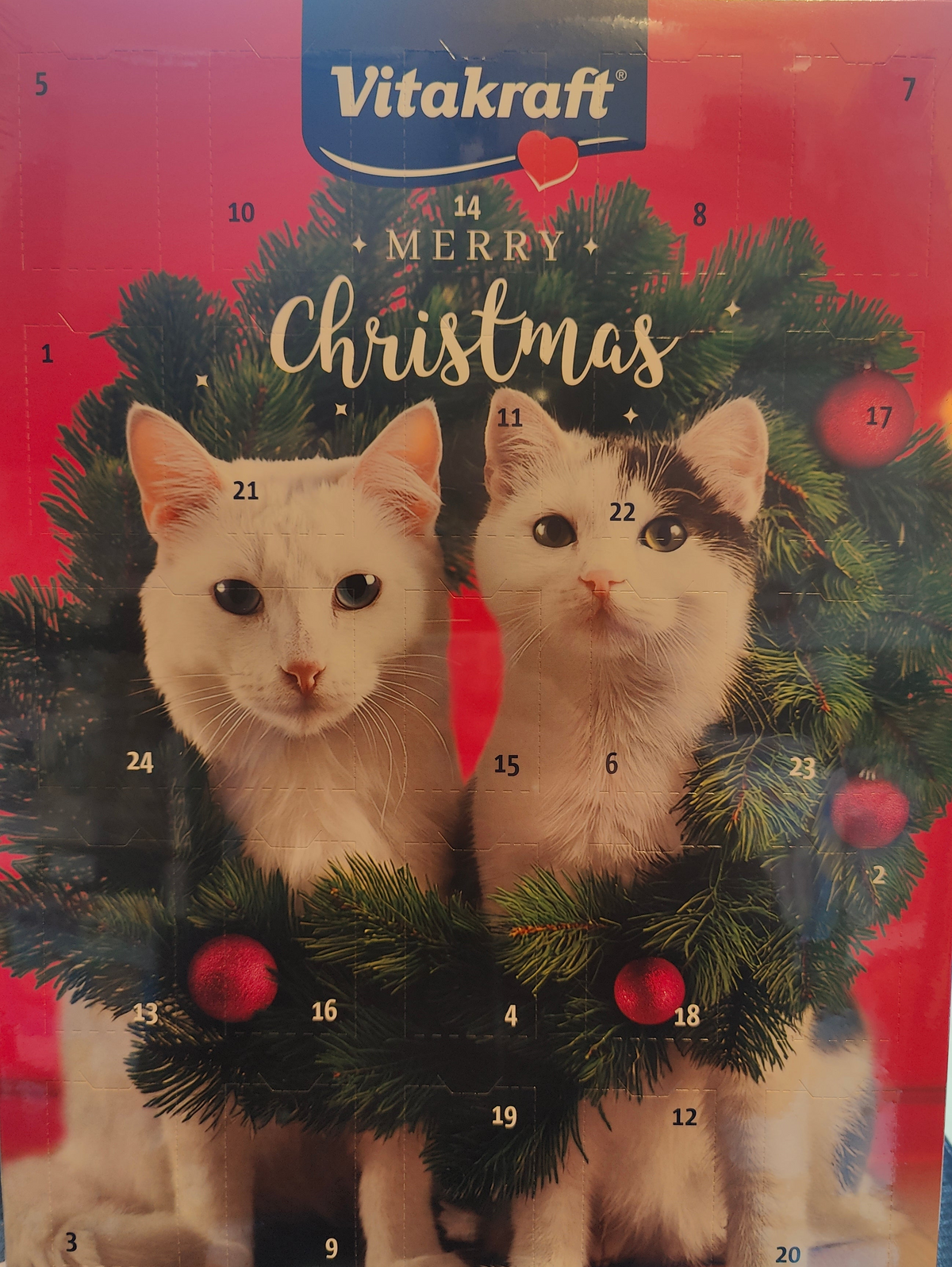 Julekalender Kat, med flydende godbidder fra Vitakraft