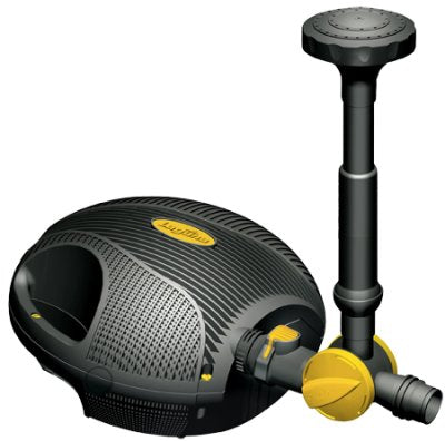 En sort og gul Havedamspumpe med en gul slange, perfekt til havedam-entusiaster, der ønsker at tilføje et filter til deres opsætning. Laguna Powerjet 2200 FREE-FLO 2200 l/t (springvandshøjde 1,8m) er det perfekte valg.