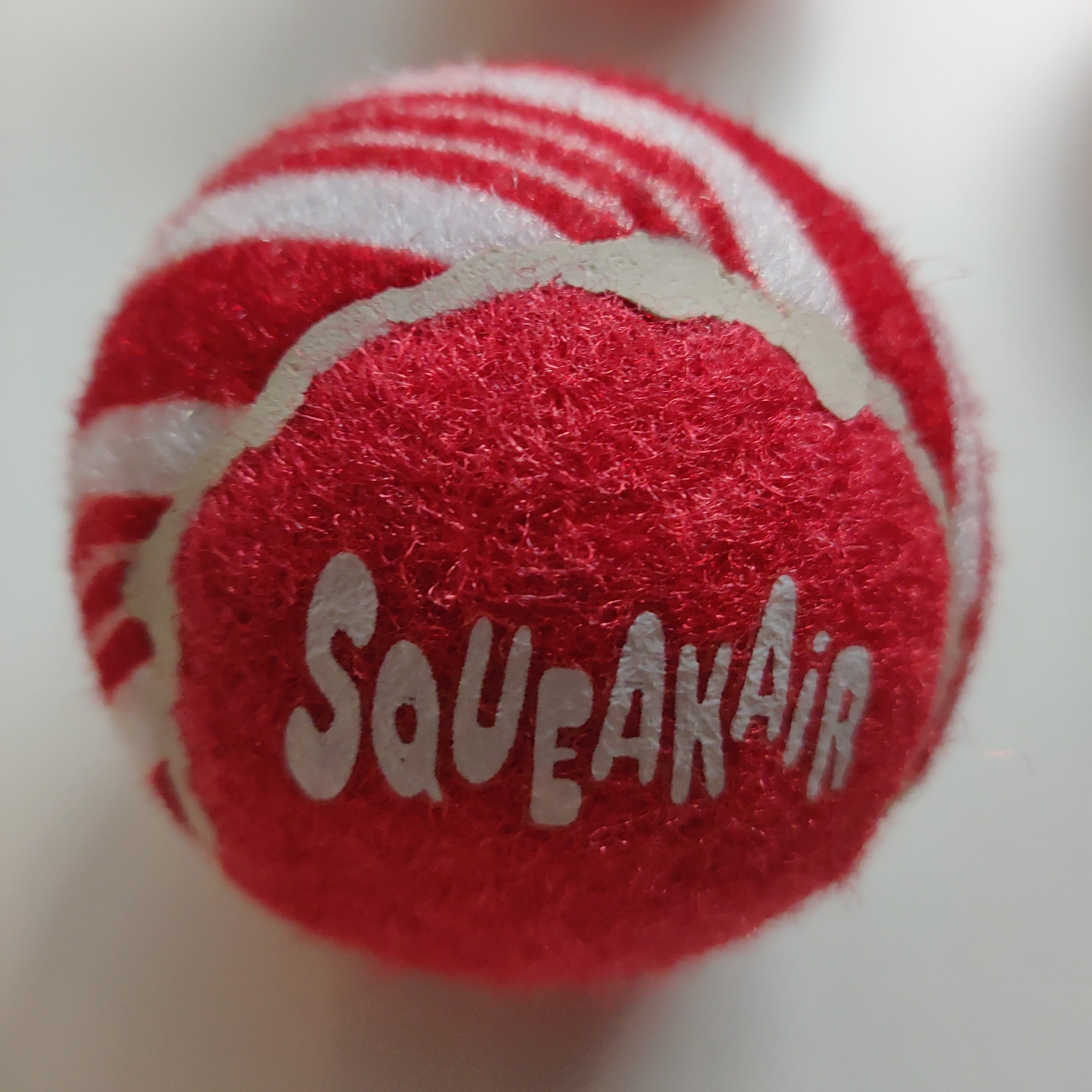 Kong - Holiday SqueakAir® Ball 3-pk small