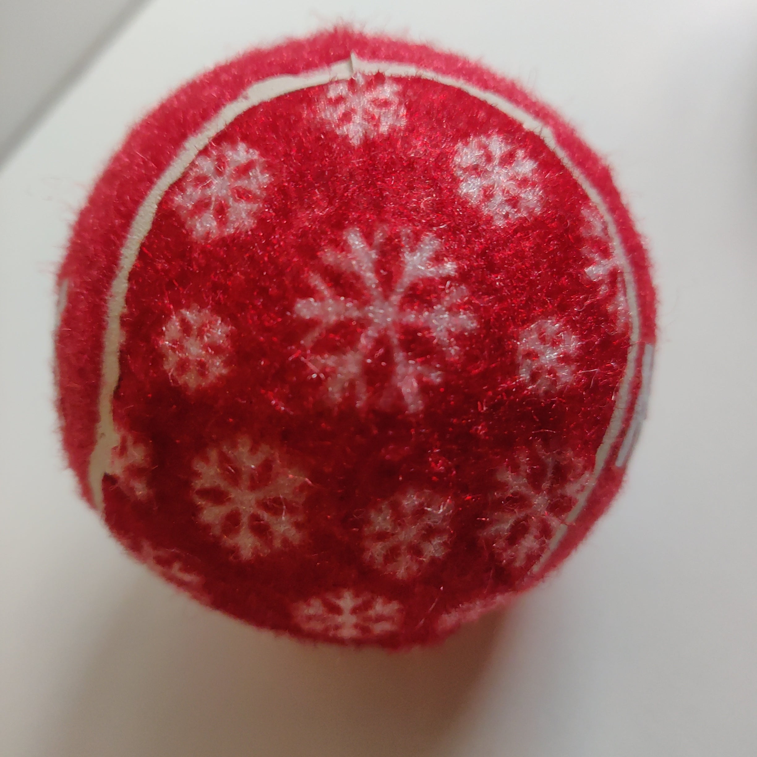Kong - Holiday SqueakAir® Ball 3-pk small