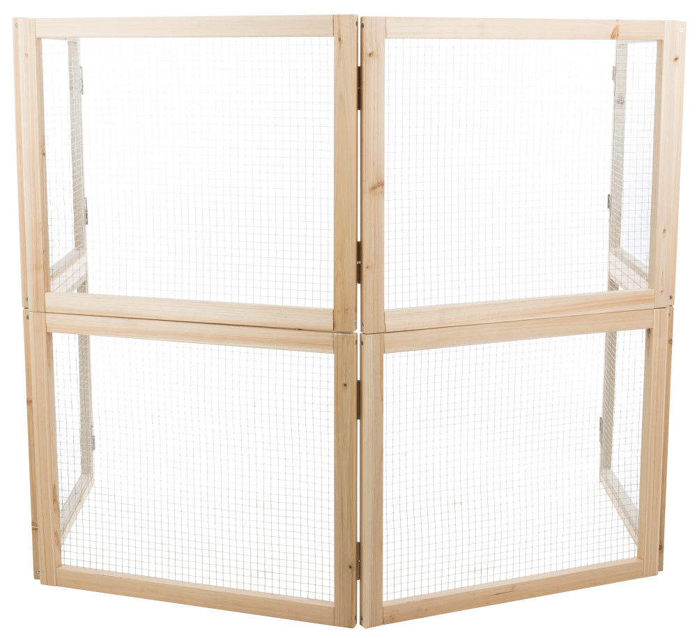 En træhytte med fire døre og net, perfekt til kaniner med behov for en sikker løbegård.
Produktnavn: Trixie indendørs Løbegård - til marsvin og kaniner