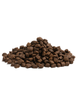 En bunke Essential Stamina, 3 kg kornfrit hundefoder til jagthunde eller undervægtige hunde på sort baggrund.