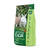 En pose Kaninfoder Burgess Excel, Mint +16 uger Grøn med to voksne kaniner på, spækket med essentielle næringsstoffer.