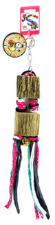 Et Birrdeez farverigt fuglelegetøj med et pink og sort bånd på, kaldet Fuglepind med snorer eller legetøj med snor og klokke.