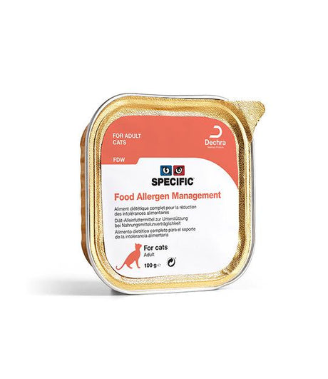 En dåse Specific FDW vådfoder til katte - Food Allergy Management 7x100g på hvid baggrund, designet til foderintolerance.
