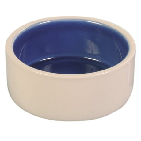 En Trixie Foder- & vand skål keramik til hund eller gnaver med blå farver på en hvid baggrund.