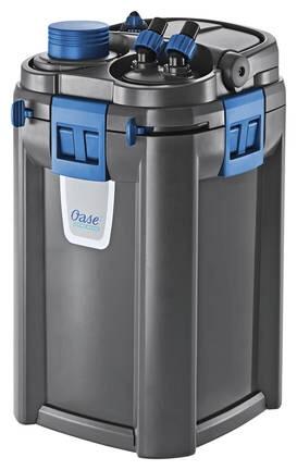 Spandfilter BioMaster Thermo 350L fra Oase, et gråt og blåt vandfilter med blåt låg, sikrer effektiv filterrensning og kommer med en varmeapparatfunktion for optimal ydeevne.