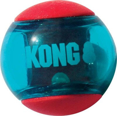 Kong action squeezz - det perfekte legetøj til hundes tænder og tandkød. Med sit holdbare design vil denne Kong action-squeezz-bold holde din hund underholdt i timevis af leg.