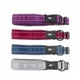 En serie af fire Hurtta Casual Halsbånd i forskellige farver, der er behagelige for hunden og perfekte til aktiviteter.