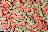 En bunke røde og grønne Gnaversnacks fra JR farm karrotter- til kanin og gnavere.