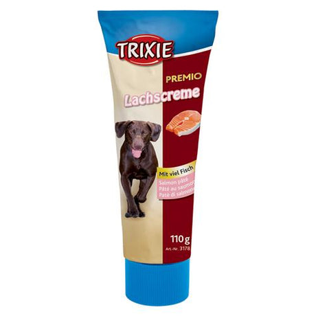 En tube Lakse paté på tube til alle hunde med en hund på, perfekt til hundetandpleje, fra Trixie.