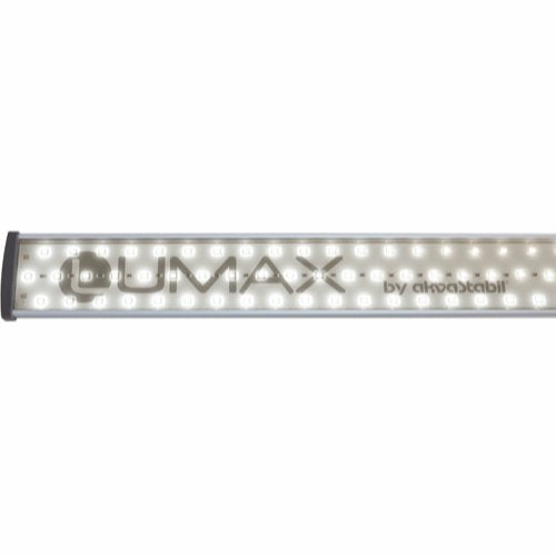 Et Akvastabil LED lysrør med ordet "qmax" på.
