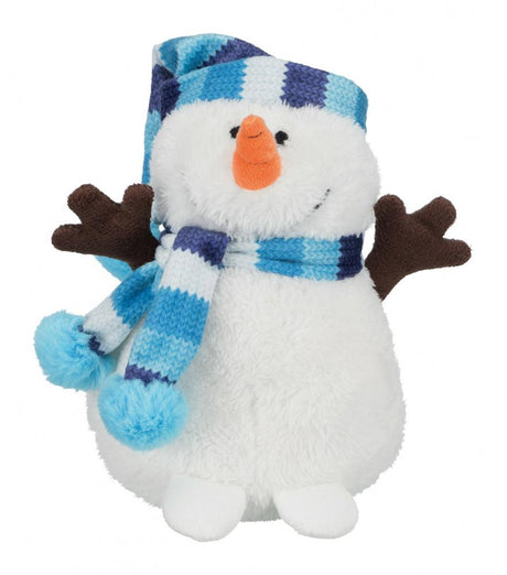 Et blødt og nuttet Pivedyr-snemands-plyslegetøj iført et hyggeligt tørklæde og hat fra Trixie.