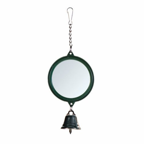 En Trixie Spejl med klokke til fugle med en klokke hængende fra, der tiltrækker fugle med sin dejlige jingle.