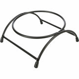 Et sort metalstativ med en cirkulær base, perfekt til at vise en Kaninskål eller rumme små gnavere. - Trixie